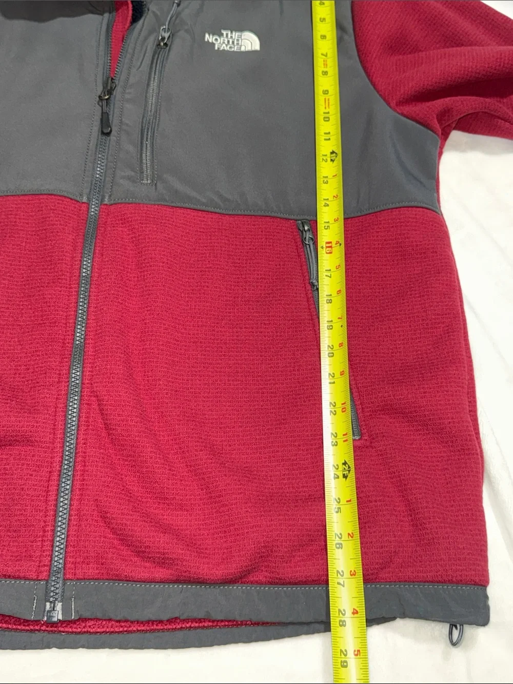 The North Face Men's Gray & burgundy Lightweight Jacket